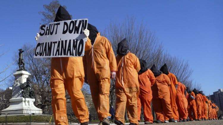 <b>For first time in five years, Obama vows to close Guantanamo in State of the Union</b>